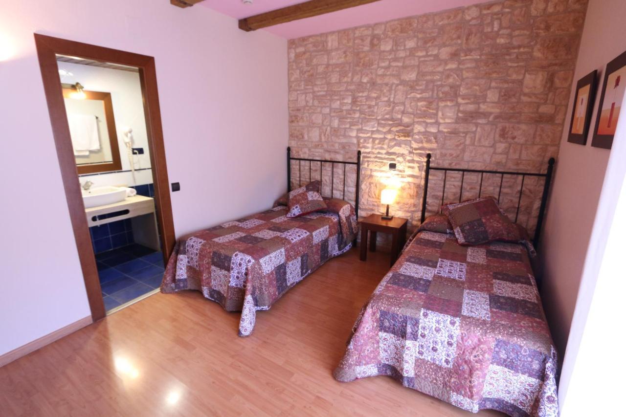 Espluga de Francolí Hostal Del Senglar מראה חיצוני תמונה